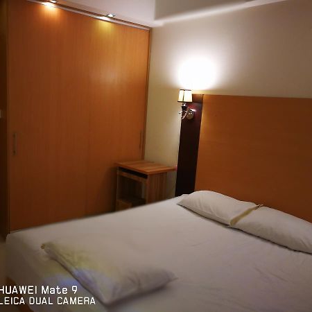 Rajanigandha Family Suites Dháka Exteriér fotografie
