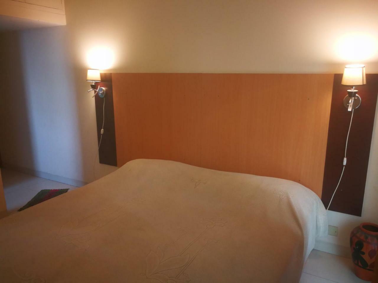 Rajanigandha Family Suites Dháka Exteriér fotografie